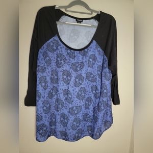 *FINAL PRICE* Torrid skull print shirt size 2X
